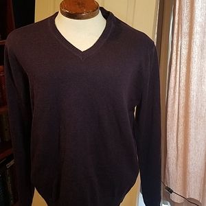 Jos A. Bank Traveler Purple Pima Cotton V-Neck Sweater Large